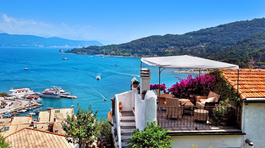 Cambiano le preferenze degli acquirenti del mercato immobiliare interessati alla casa vacanza. Al centro dei desideri restano le località turistiche italiane lignius, case in legno, case prefabbricate in legno, mercato immobiliare, località turistiche, casa vacanza
