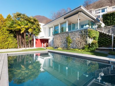 lignius, case in legno, case prefabbricate in legno, mercato immobiliare, casa con piscina
